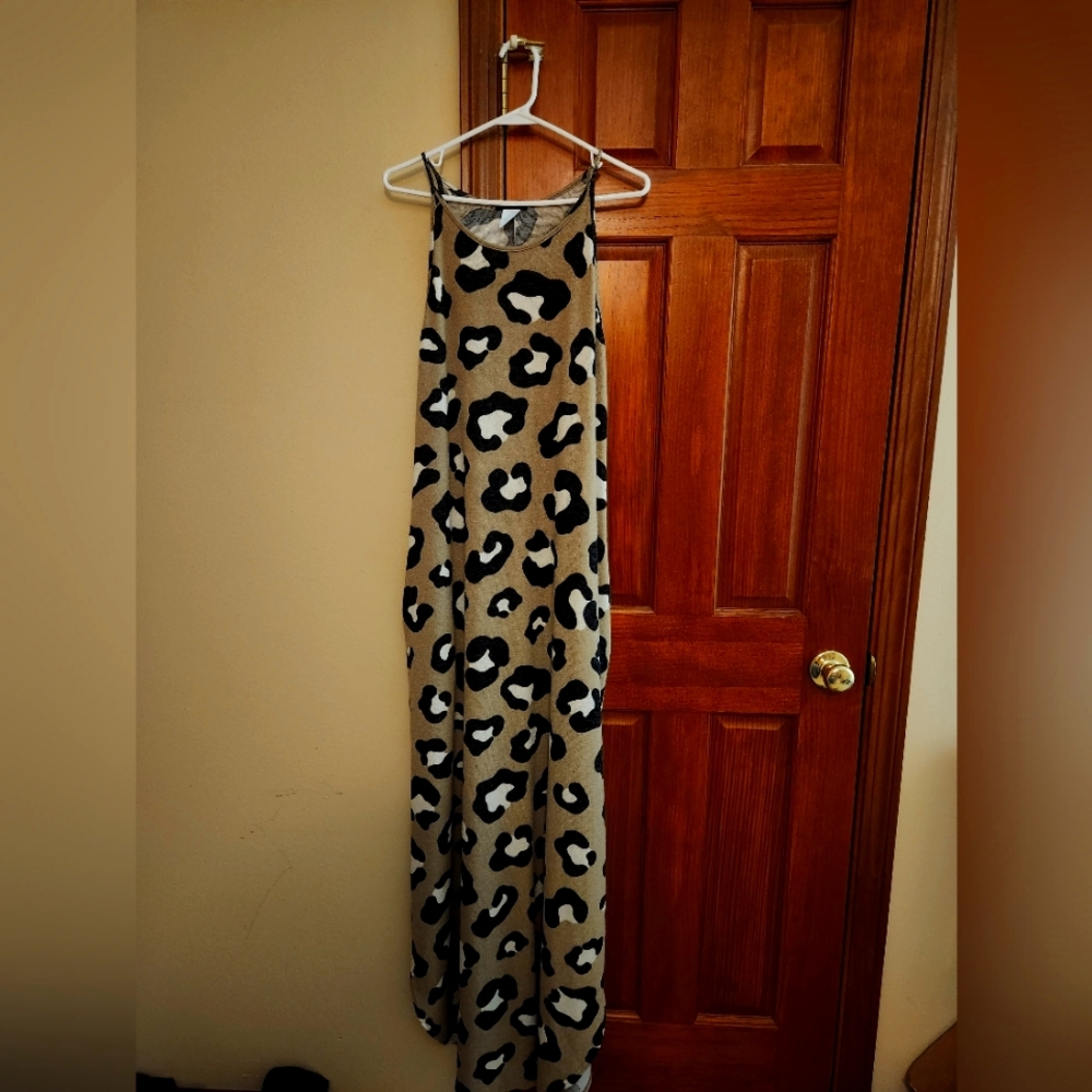 Heimish leopard print dress, size M